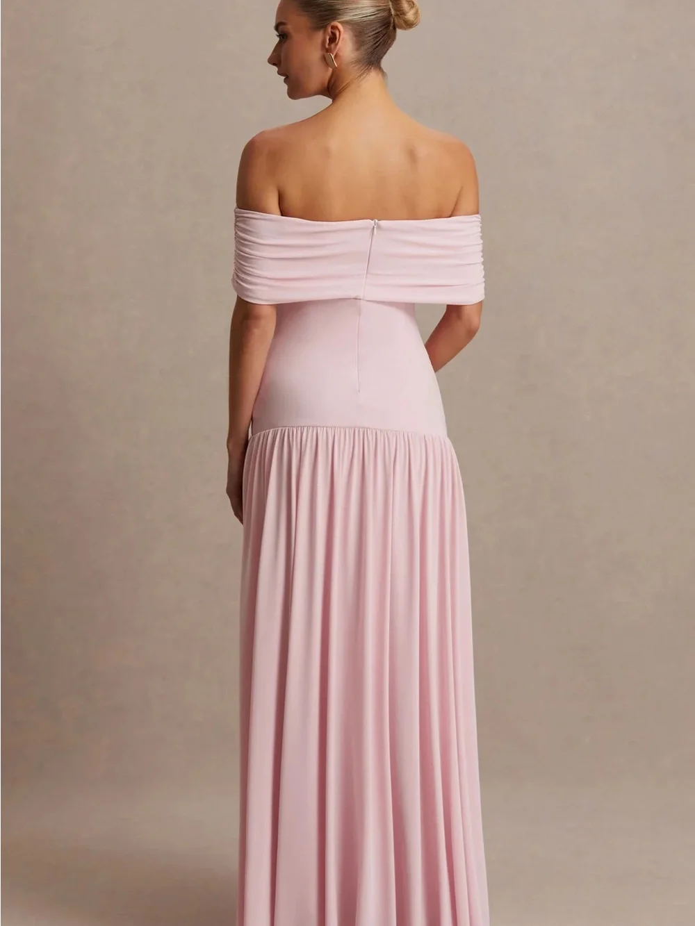 JULIETTE
Blush Pink Bardot-Neck Maternity Maxi Dress With Drop-Waist - Picture 3 of 3